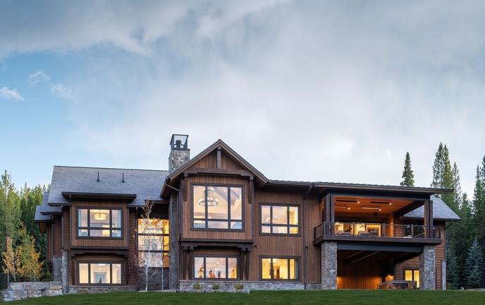 Spanish Peaks Exterior